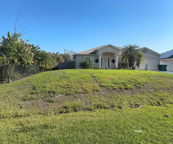 1481 SW Dow Lane, Port St Lucie, FL 34953