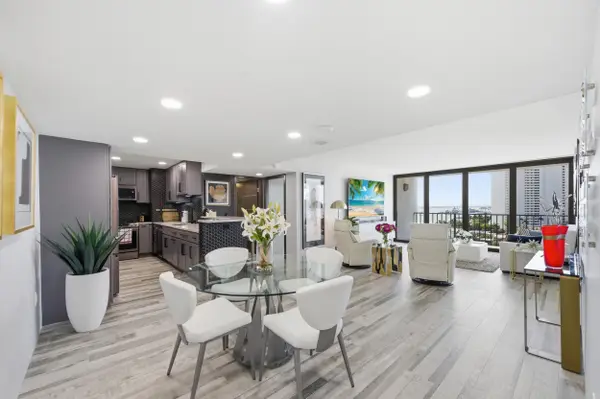 5600 N Flagler Drive #905, West Palm Beach, FL 33407