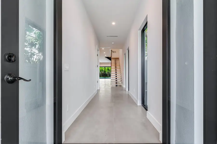 919 NE 17th Terrace #A, Fort Lauderdale, FL 33304 - #2