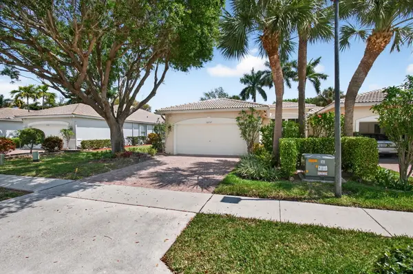 10732 Royal Caribbean Circle, Boynton Beach, FL 33437