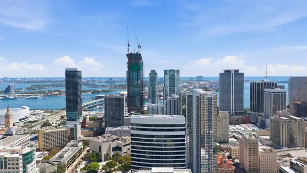 225 N Miami Avenue #2002, Miami, FL 33128