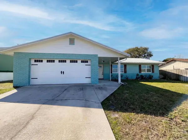 1930 NE 23rd Terrace, Jensen Beach, FL 34957