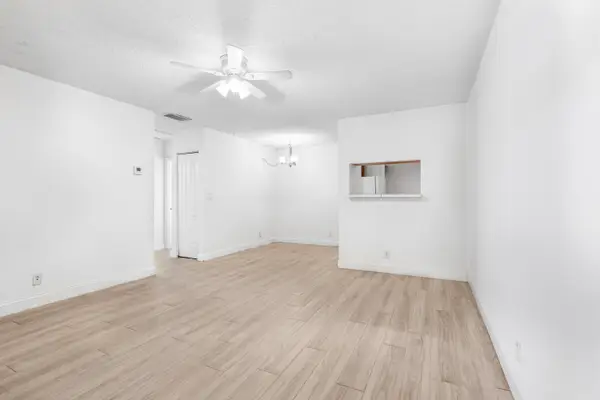 2646 Riverside Drive #2646, Coral Springs, FL 33065