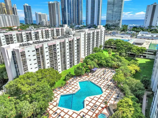 17021 N Bay Road #105, Sunny Isles Beach, FL 33160