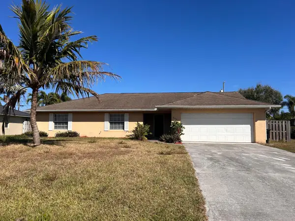 4381 SW Appleseed Road, Port St Lucie, FL 34953