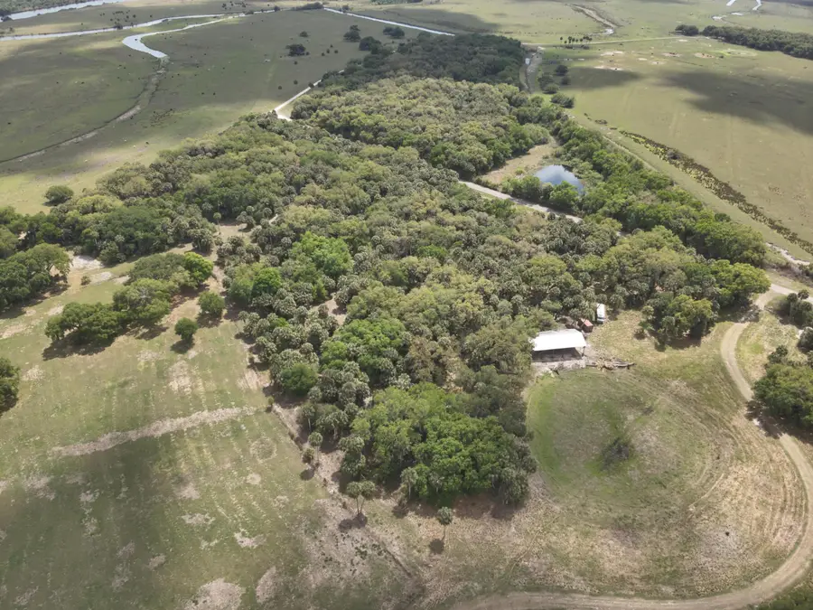 1002 Bankers Road, Lorida, FL 33857 - #3