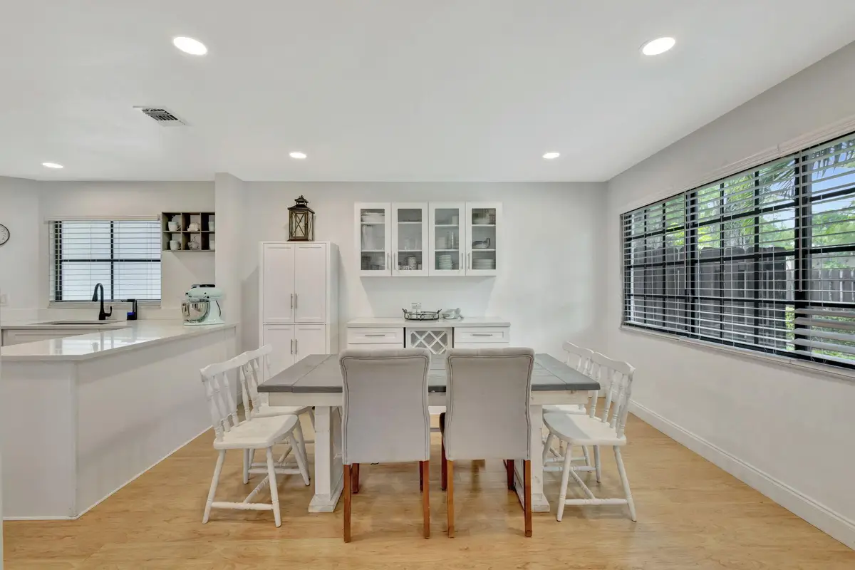 146 Weybridge Circle #B, Royal Palm Beach, FL 33411 - #1