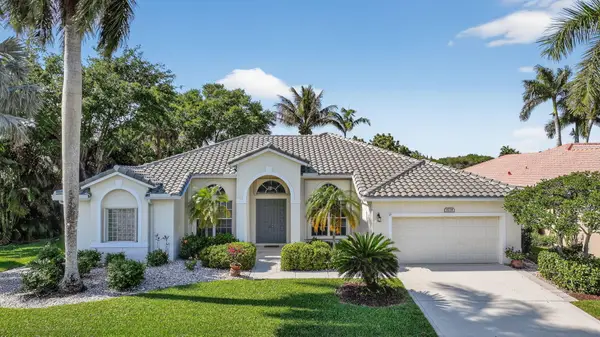 9239 Emily Circle, Lake Worth, FL 33467