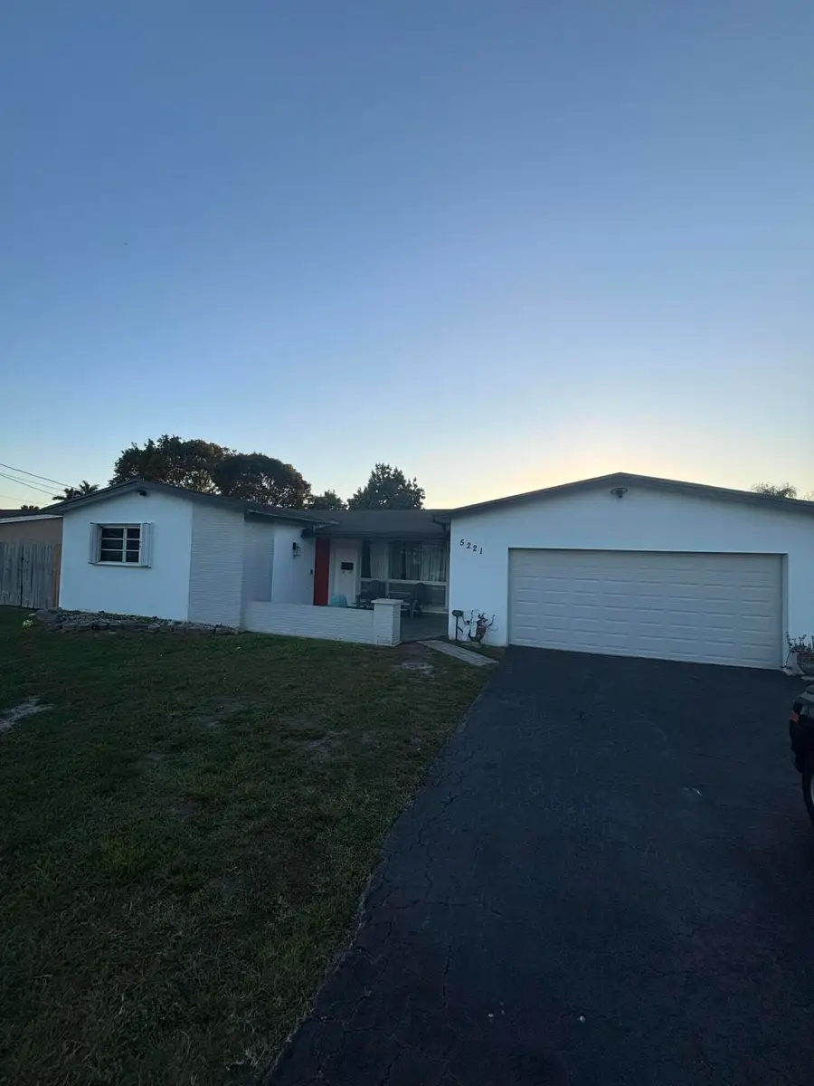 5221 SW 89th Avenue, Cooper City, FL 33328 - #3