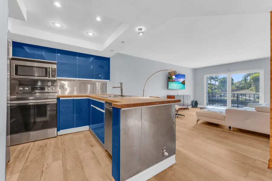 3004 NE 5th Terrace #206-c, Wilton Manors, FL 33334 - #3