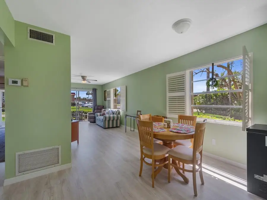 95 Spring Lake Drive #101, Vero Beach, FL 32962 - #2