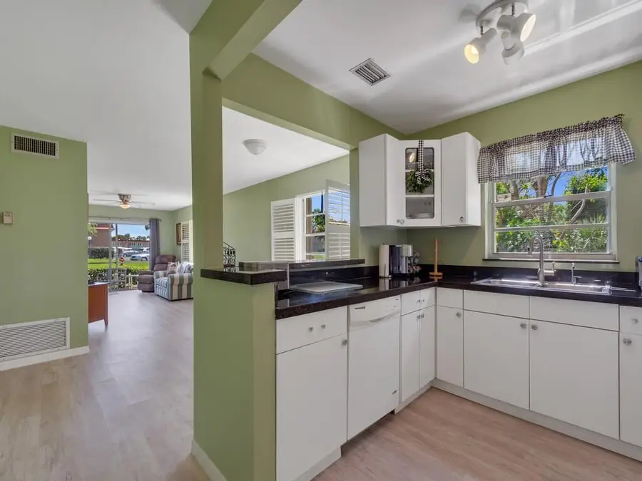 95 Spring Lake Drive #101, Vero Beach, FL 32962 - #3