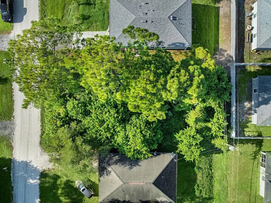 1145 10th Court Sw, Vero Beach, FL 32962 - #3