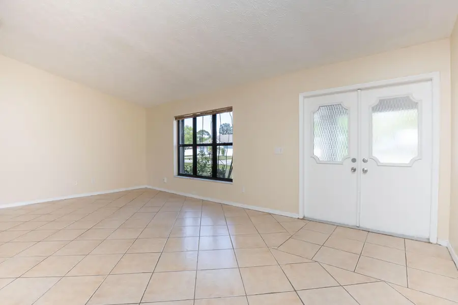 2456 SE Trail Avenue, Port Saint Lucie, FL 34952 - #2