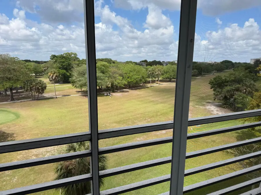 605 Oaks Drive #602, Pompano Beach, FL 33069 - #2