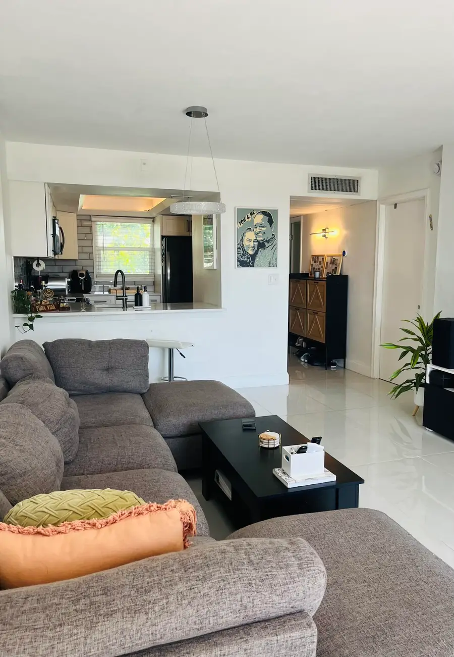 111 Royal Pk Drive, Oakland Park, FL 33309 - #3