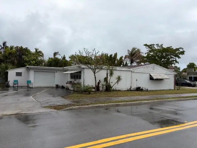 1029 Ardmore Road, West Palm Beach, FL 33401 - #3