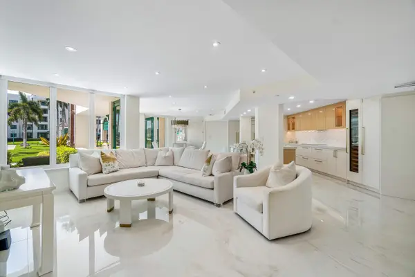 100 SE 5th Avenue #103, Boca Raton, FL 33432