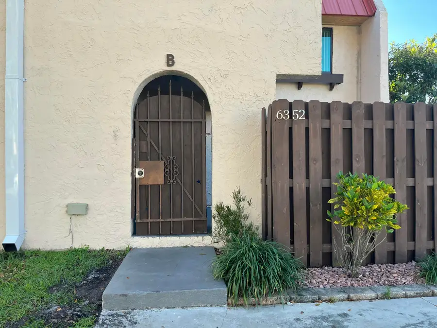 6352 Seven Springs Boulevard, Greenacres, FL 33463 - #2