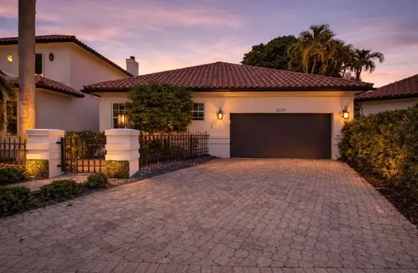 21237 Harrow Court, Boca Raton, FL 33433