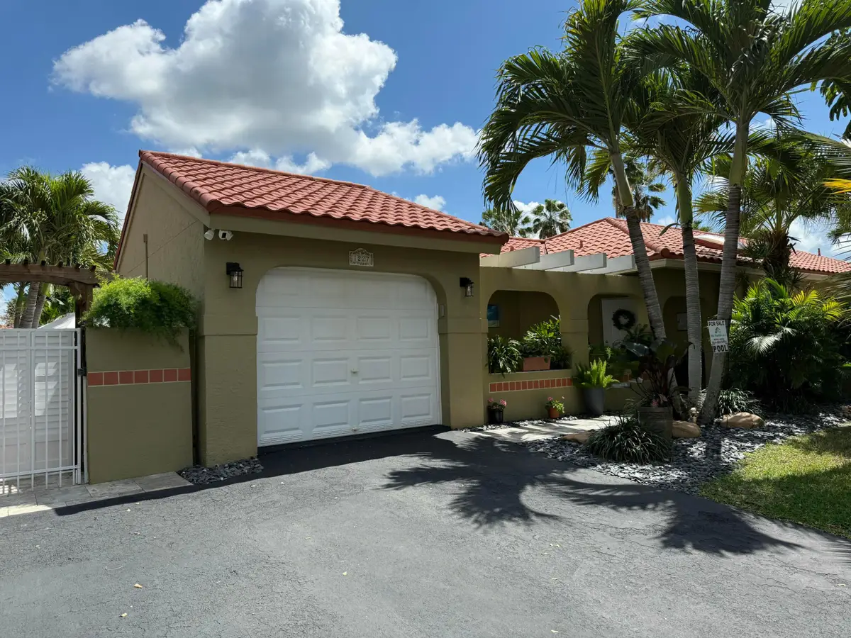 1227 Seagrape Circle, Weston, FL 33326 - #1