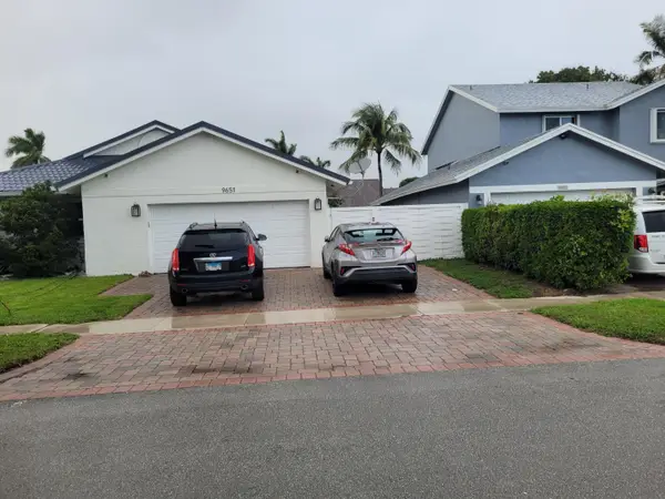9651 SW 9th Court, Pembroke Pines, FL 33025