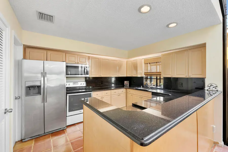 10551 NW 3rd Manor, Coral Springs, FL 33071 - #2