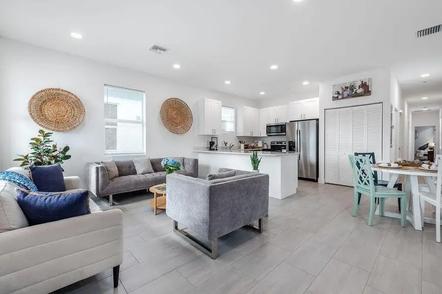 2647 Hiawatha Avenue, West Palm Beach, FL 33409 - #3