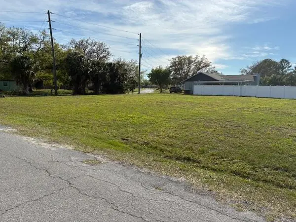 27344 Elkwood Circle, Hudson, FL 34667