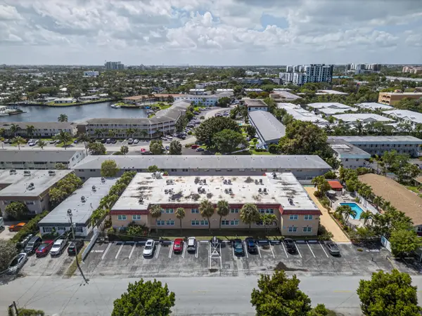 221 SE 9th Avenue #203, Pompano Beach, FL 33060