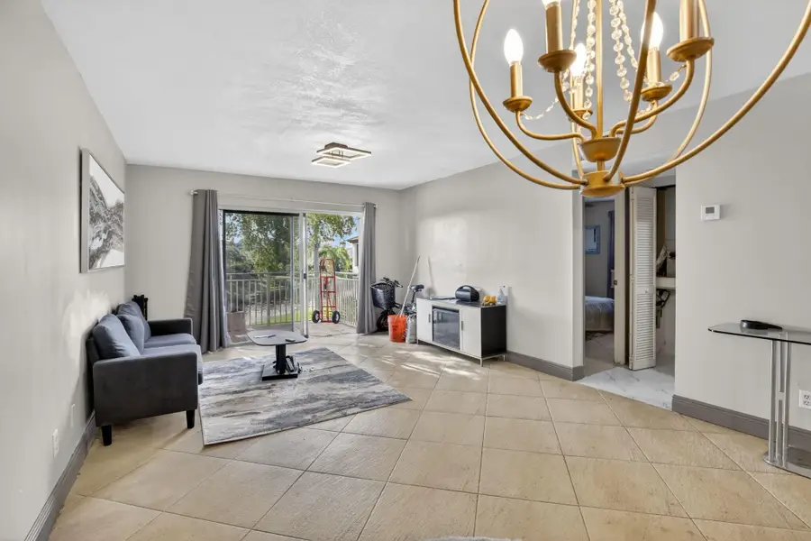 1250 SW 113th Terrace #201, Pembroke Pines, FL 33025 - #3