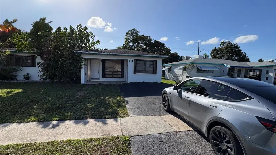 614 N 32nd Court, Hollywood, FL 33021 - #3