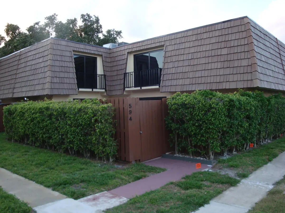 594 Springdale Circle #59-d, Palm Springs, FL 33461 - #1