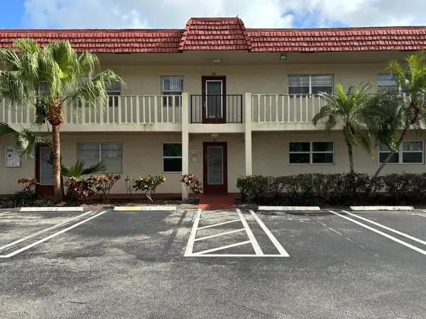 33 Abbey Lane #106, Delray Beach, FL 33446