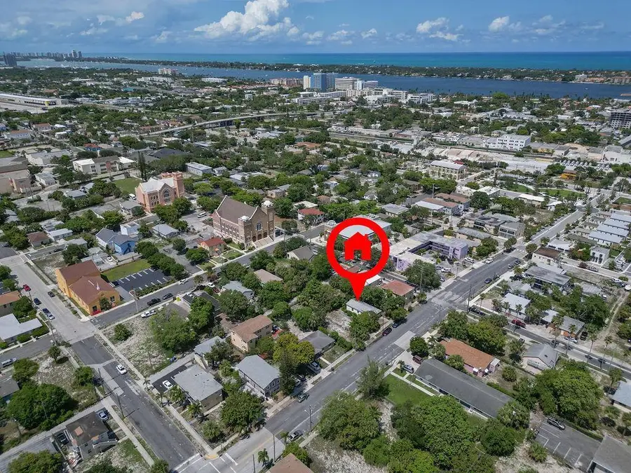 807 7th Street, West Palm Beach, FL 33401 - #3