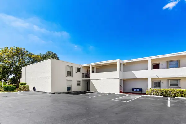 2561 Boundbrook Boulevard #209, Palm Springs, FL 33406