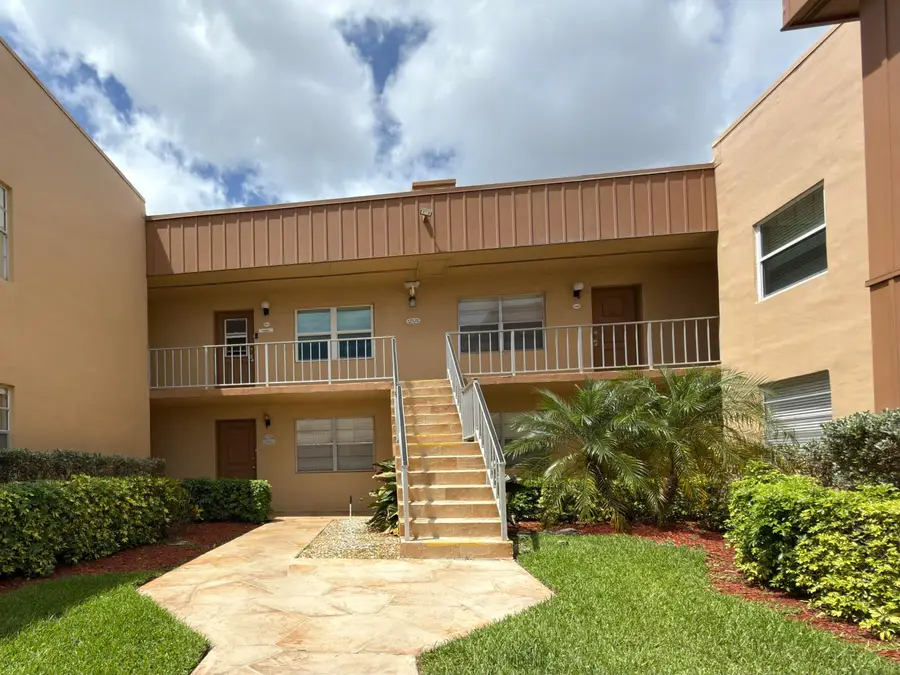 465 Flanders J, Delray Beach, FL 33484 - #2