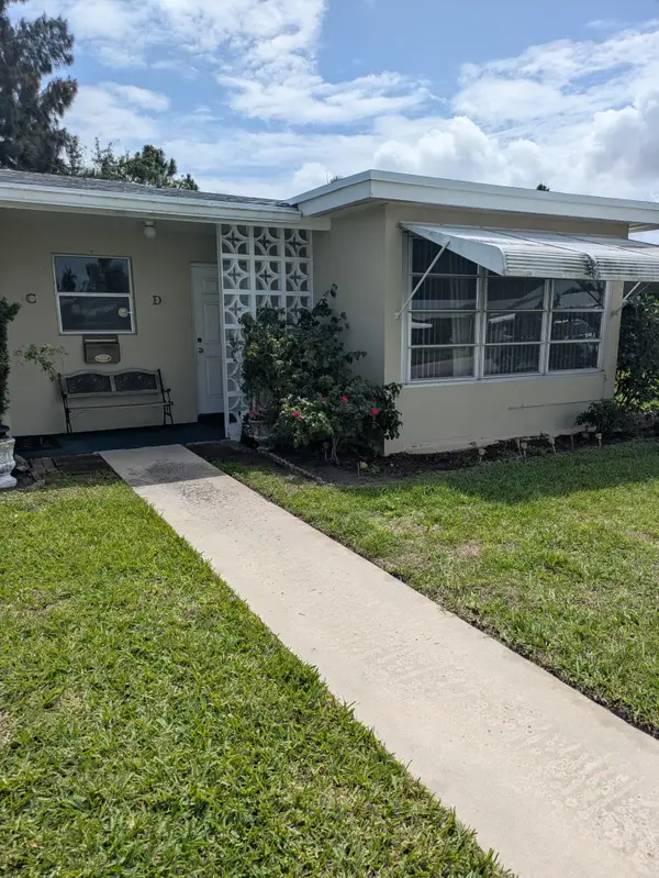 172 High Point Ter W #D, Delray Beach, FL 33445