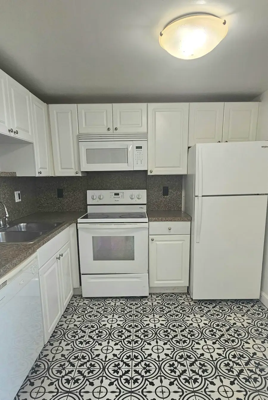 1505 Crescent Circle #B24, West Palm Beach, FL 33403 - #3