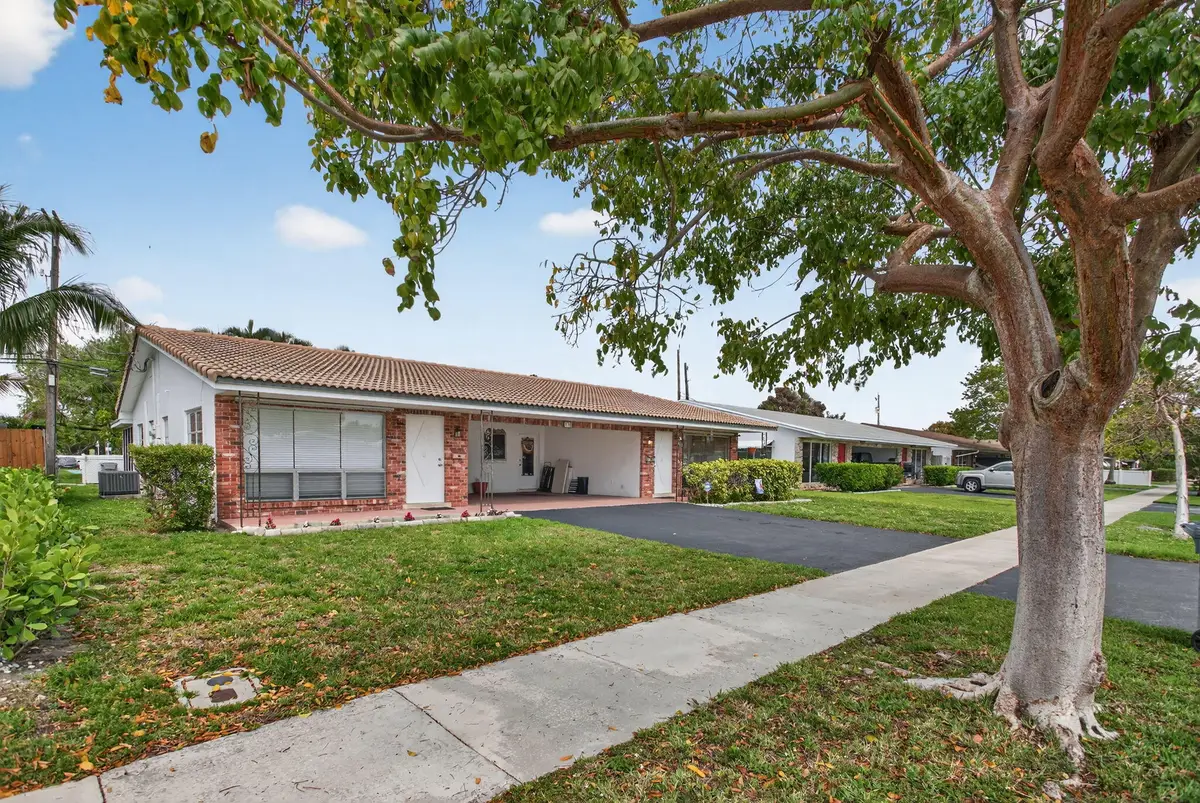 371 SE 1st Avenue, Pompano Beach, FL 33060 - #1