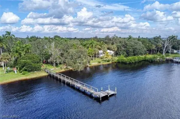 67 W North Shore Avenue, North Fort Myers, FL 33903