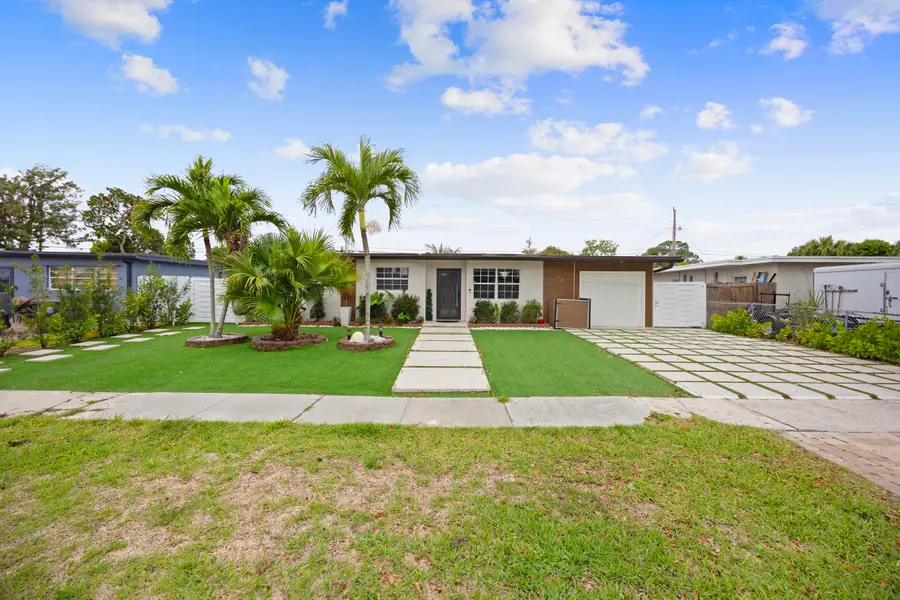 1895 Violet Avenue, West Palm Beach, FL 33415 - #3