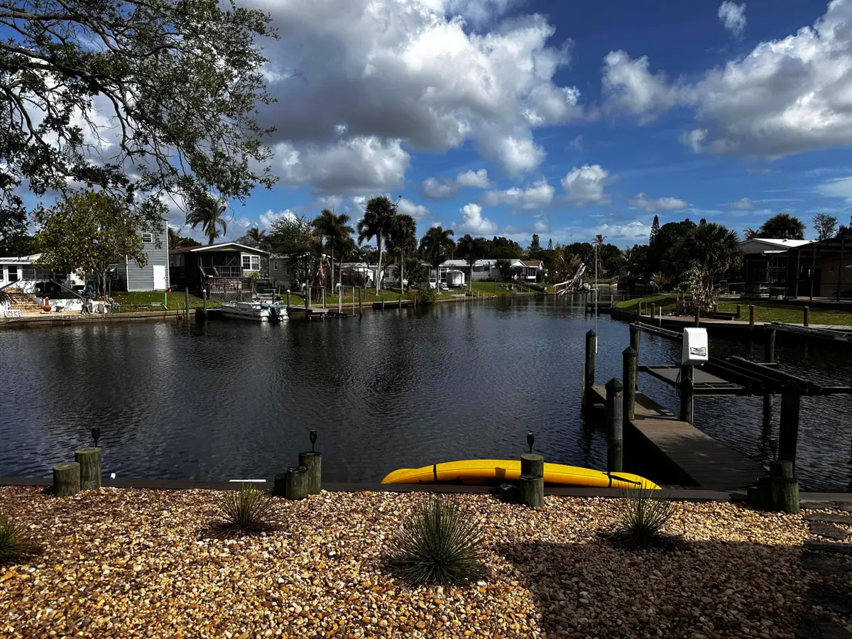 121 SE Paradise Place, Stuart, FL 34997 - #1