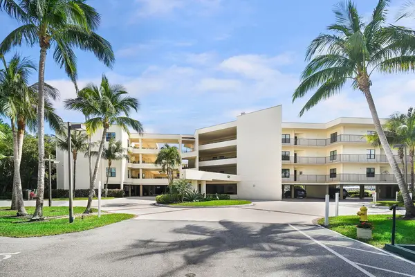 221 NE Plantation Road #316, Hutchinson Island, FL 34996