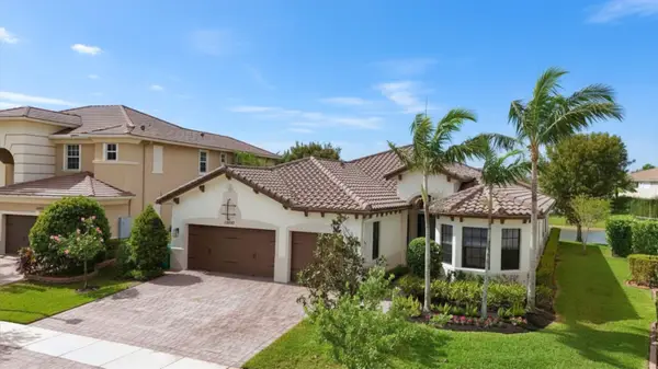 10360 Peninsula Place, Parkland, FL 33076