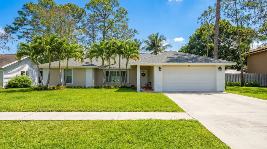 1064 Raintree Lane, Wellington, FL 33414 - #2