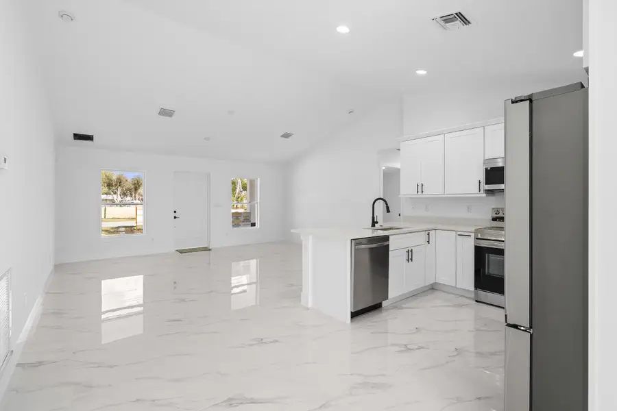 21483 NW 262nd Street, Okeechobee, FL 34972 - #3