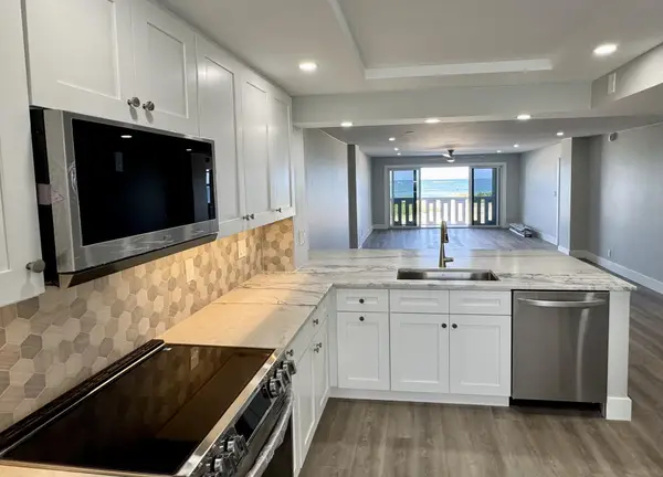 1012 N Ocean Boulevard #202, Pompano Beach, FL 33062