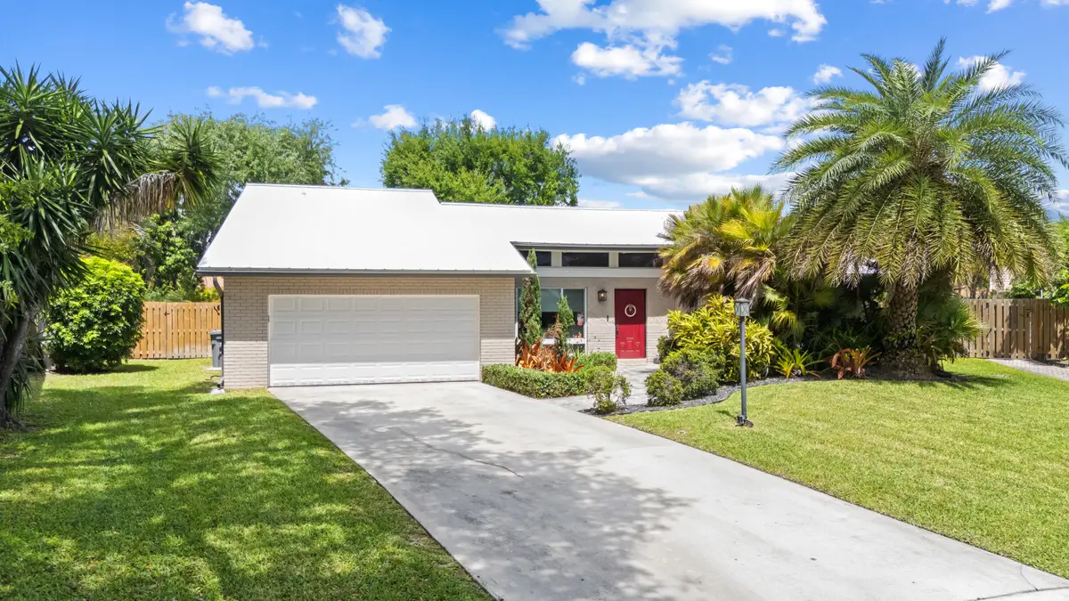 21521 E Hollandaire Dr Drive E, Boca Raton, FL 33433 - #1