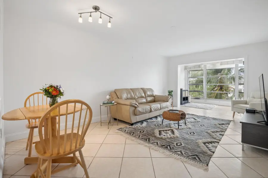 8305 Sunrise Lakes Boulevard #308, Sunrise, FL 33322 - #2